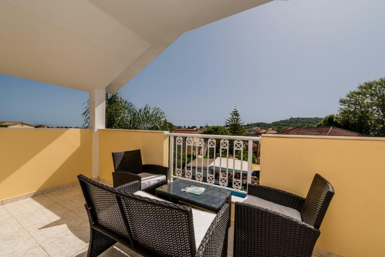 Junior Suite mit Poolblick